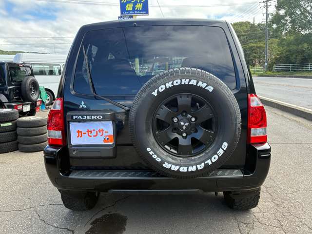 Mitsubishi Pajero 6
