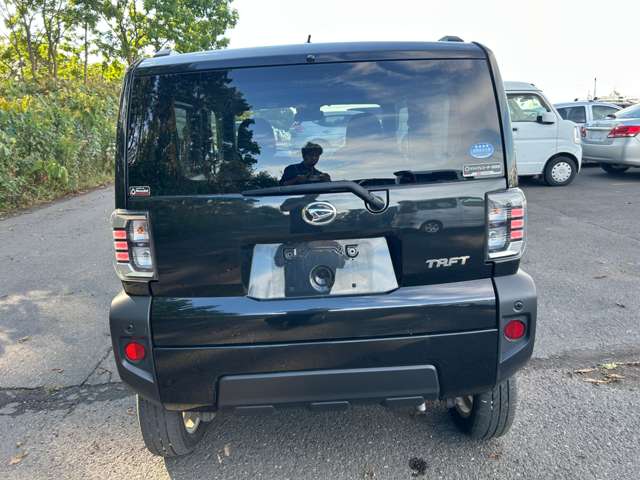 Daihatsu Taft 11