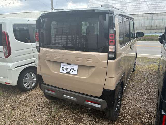 Mitsubishi Delica Mini 5