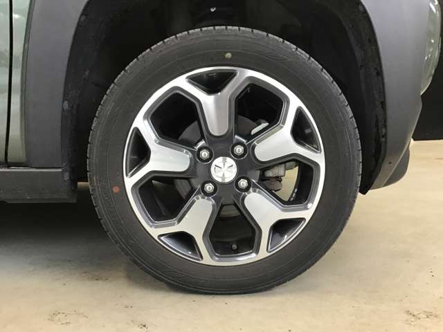 Mazda Flair Crossover 11