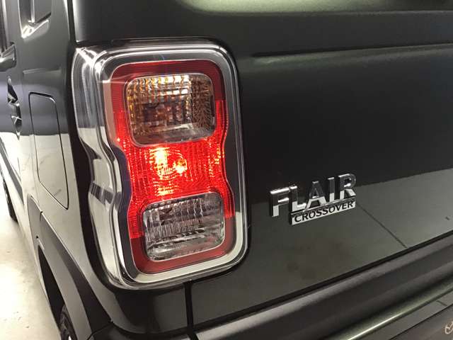 Mazda Flair Crossover 8