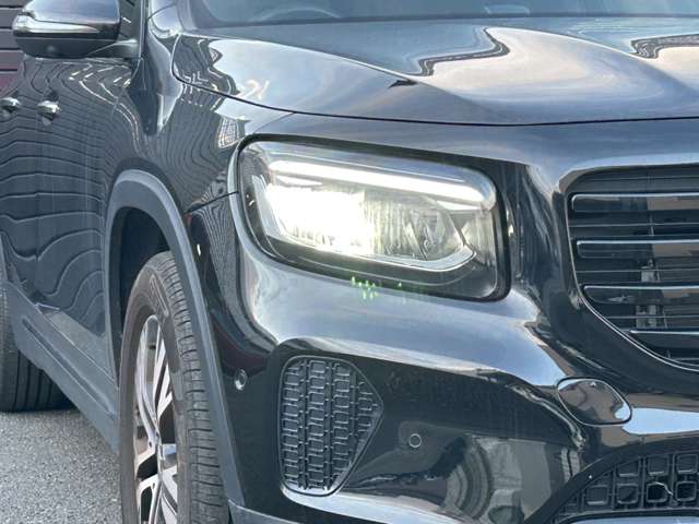 Mercedes-Benz GLB 6