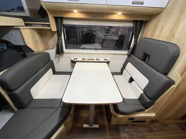 Toyota Camroad 4