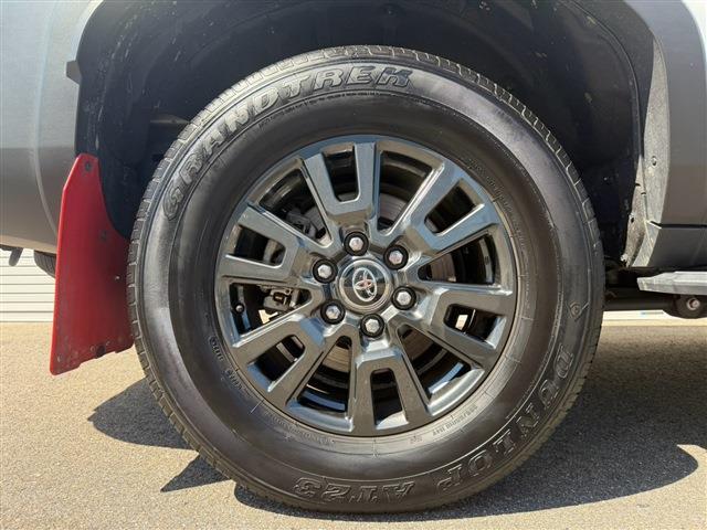 Toyota Land Cruiser 250 11