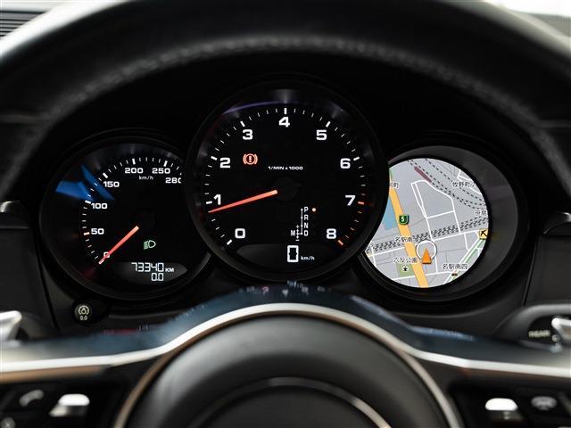 Porsche Macan 12