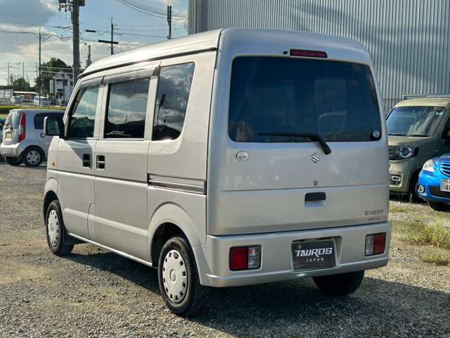Suzuki Every 9