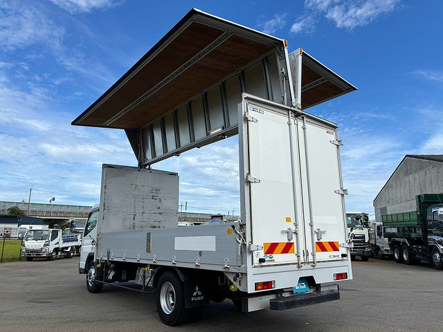 Mitsubishi Fuso Canter 8