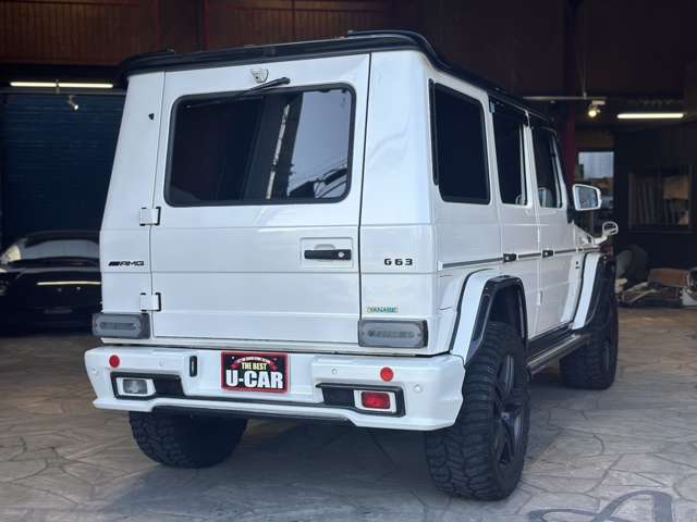 Mercedes-Benz G-Class 12