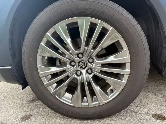Toyota Harrier 11