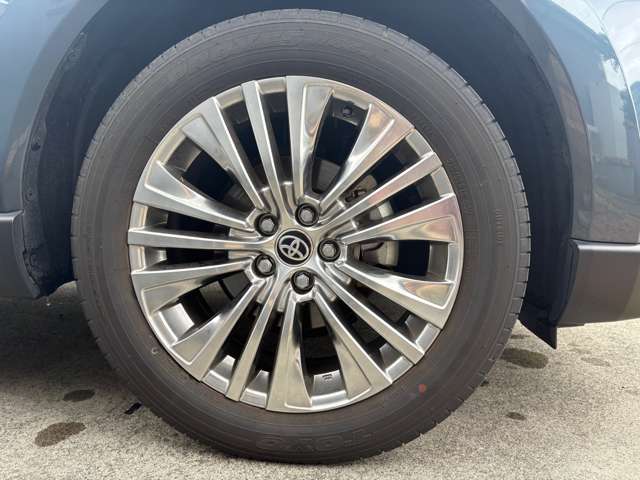Toyota Harrier 12