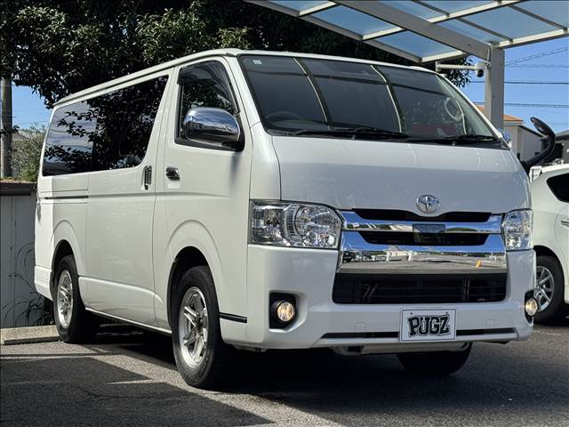 Toyota Regius Ace 9