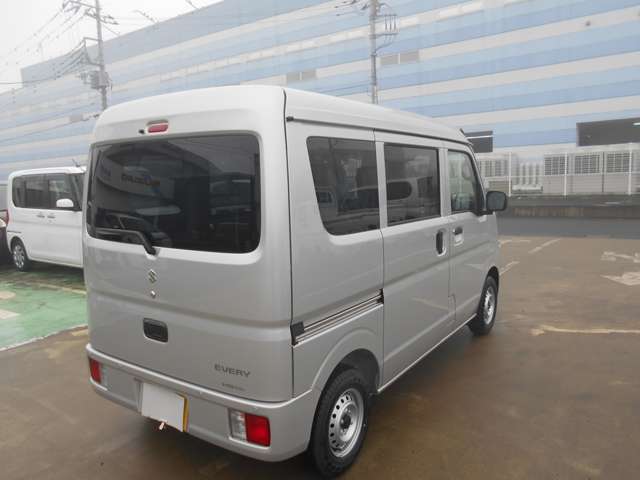 Suzuki Every 9