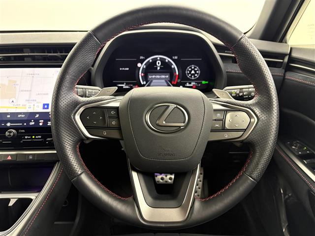 Lexus LBX 8