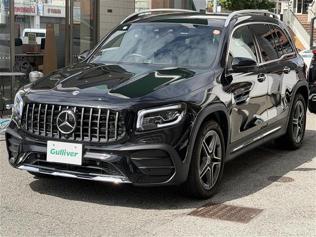 Mercedes-Benz GLB 8