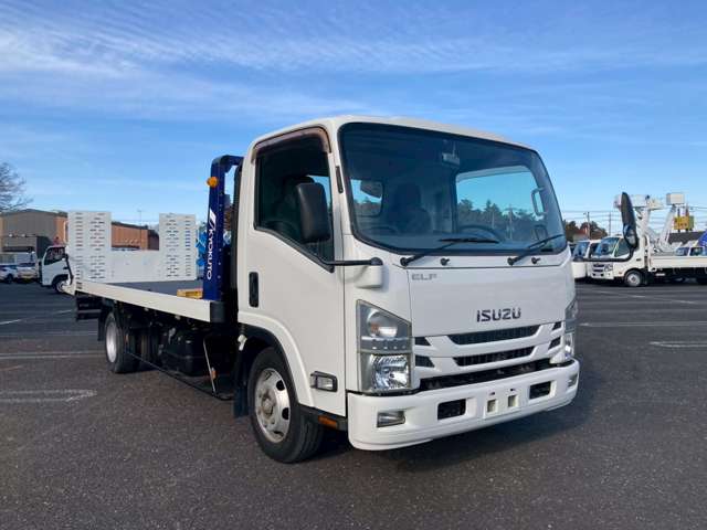 Isuzu Elf 3