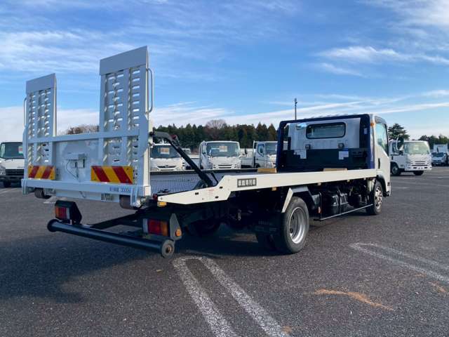 Isuzu Elf 5