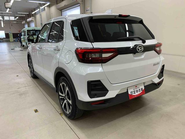 Daihatsu Rocky 12