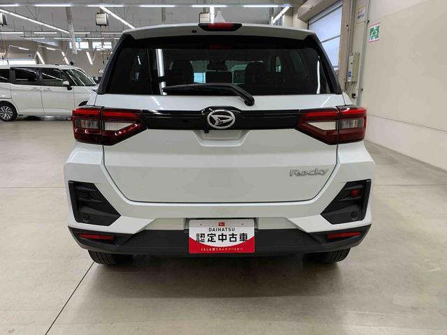 Daihatsu Rocky 6