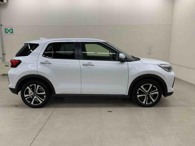 Daihatsu Rocky 7