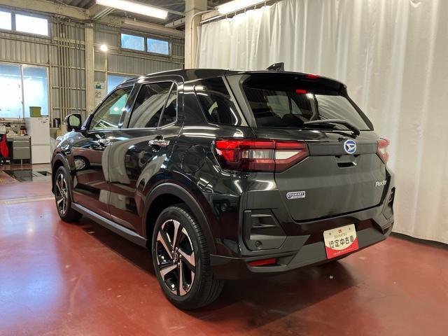 Daihatsu Rocky 7