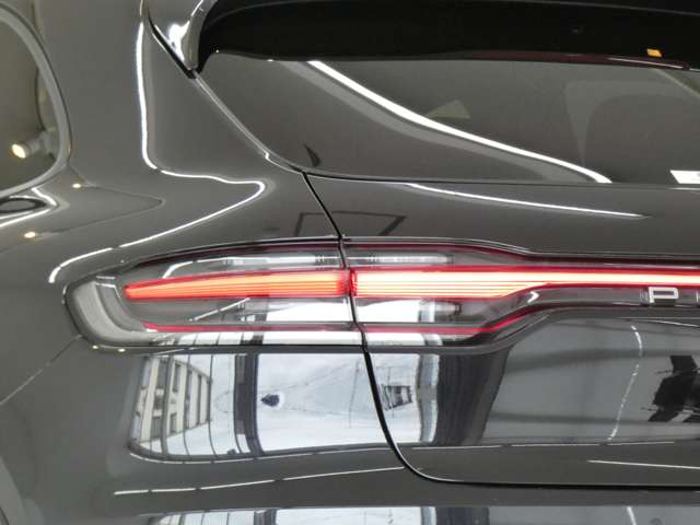 Porsche Macan 5