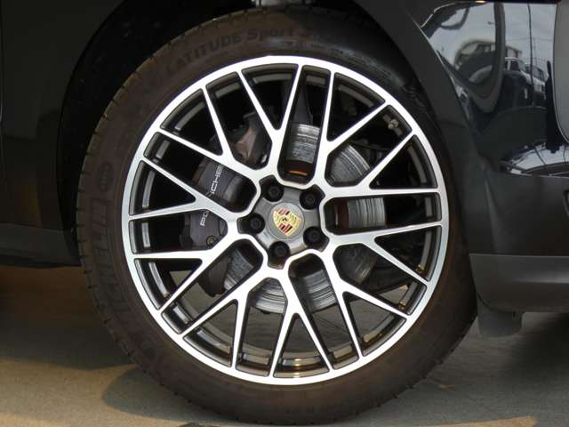 Porsche Macan 7