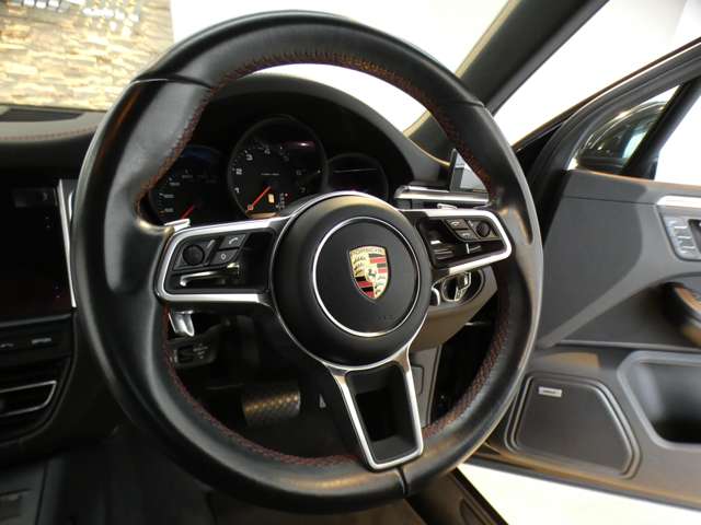 Porsche Macan 9