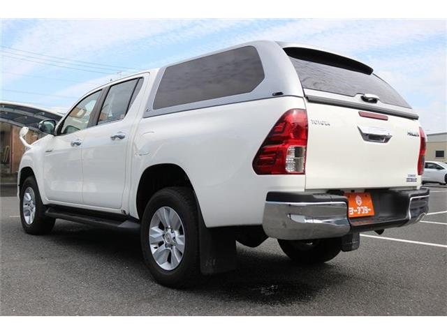 Toyota Hilux 9