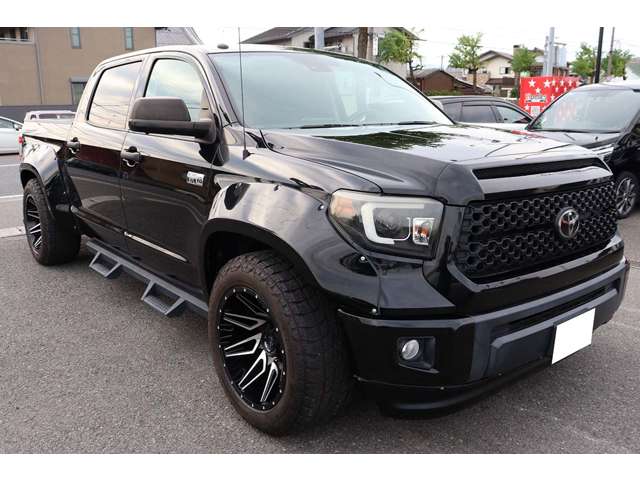 Toyota Tundra 2