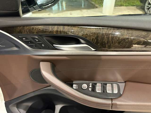 BMW X3 7