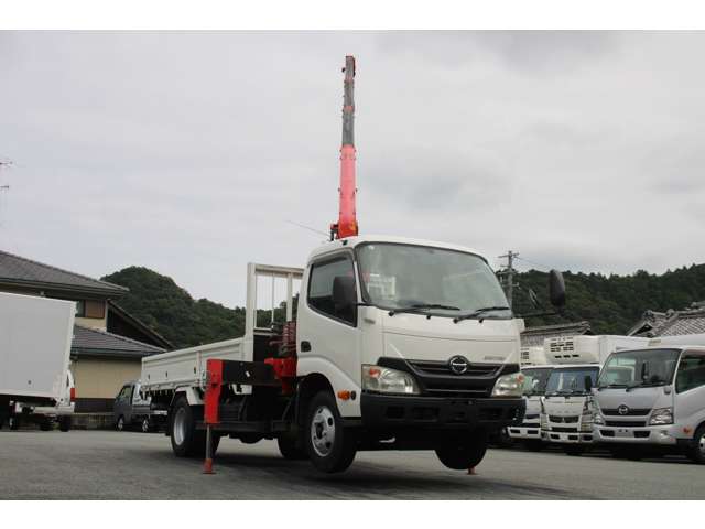 Hino Dutro 5