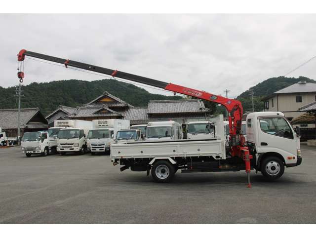 Hino Dutro 7