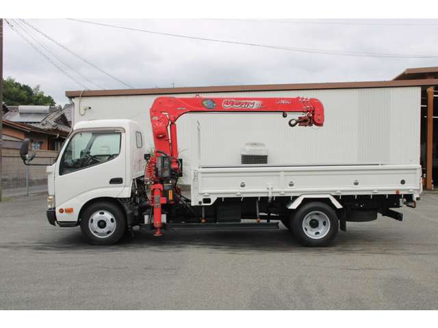 Hino Dutro 8
