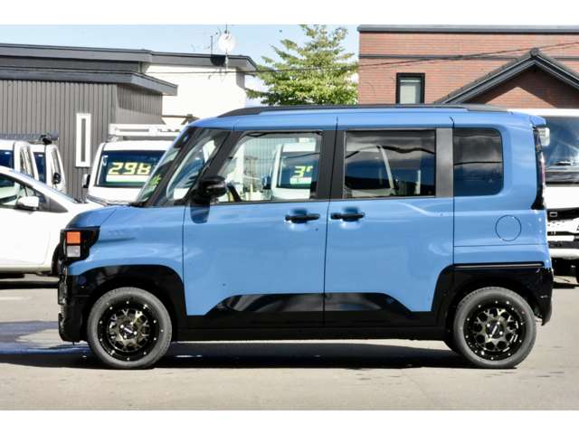 Mitsubishi Delica Mini 11