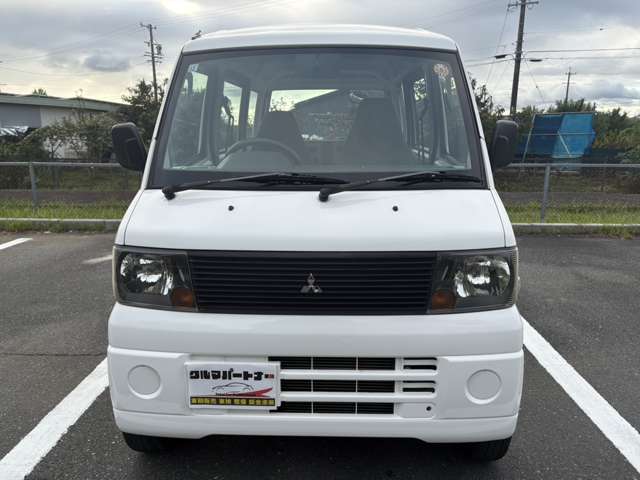 Mitsubishi Minicab Van 6