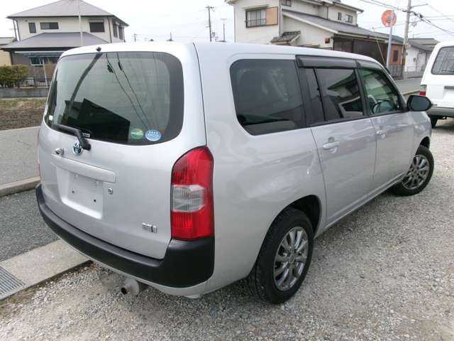 Toyota Probox Van 4