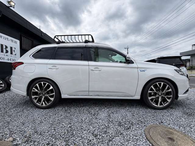 Mitsubishi Outlander PHEV 2