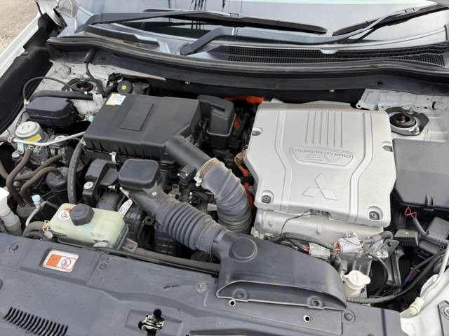 Mitsubishi Outlander PHEV 6