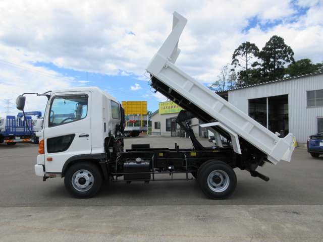 Hino Ranger 12