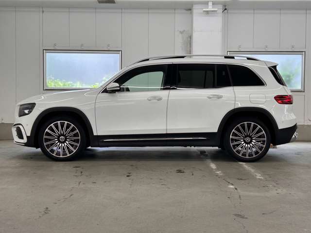 Mercedes-Benz GLB 4