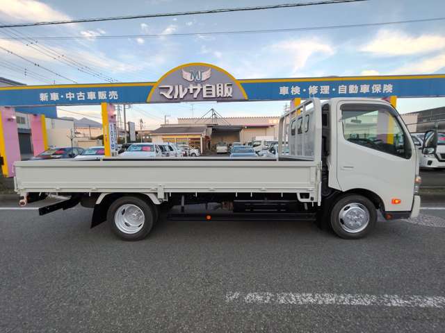Hino Dutro 8