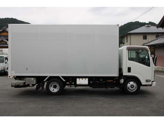 Isuzu Elf 5