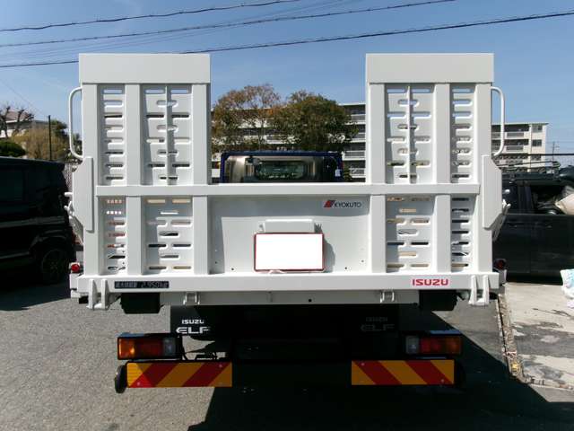 Isuzu Elf 5