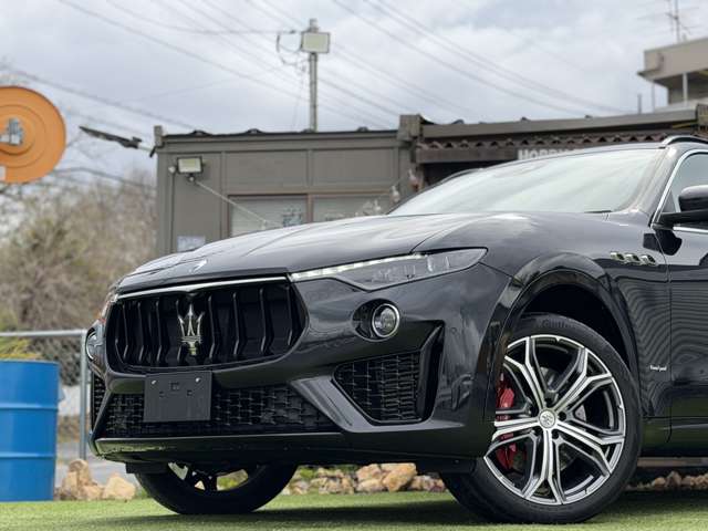Maserati Levante 4