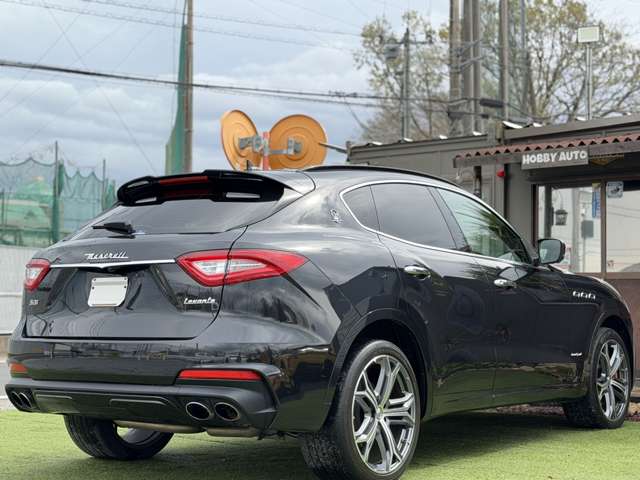 Maserati Levante 9