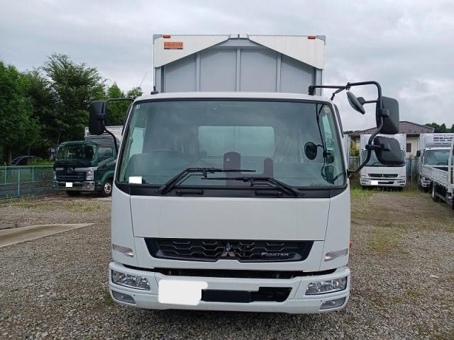 Mitsubishi Fuso Fighter 11