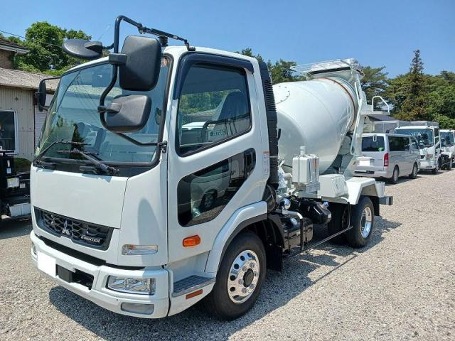 Mitsubishi Fuso Fighter 11