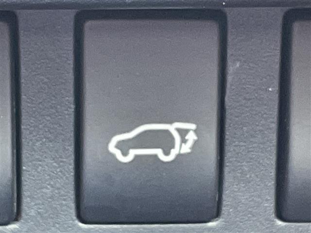Lexus RX 9