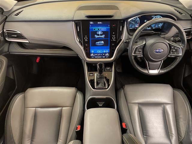 Subaru Legacy Outback 5