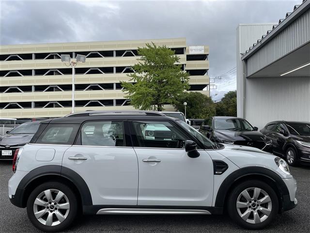 MINI Crossover 7